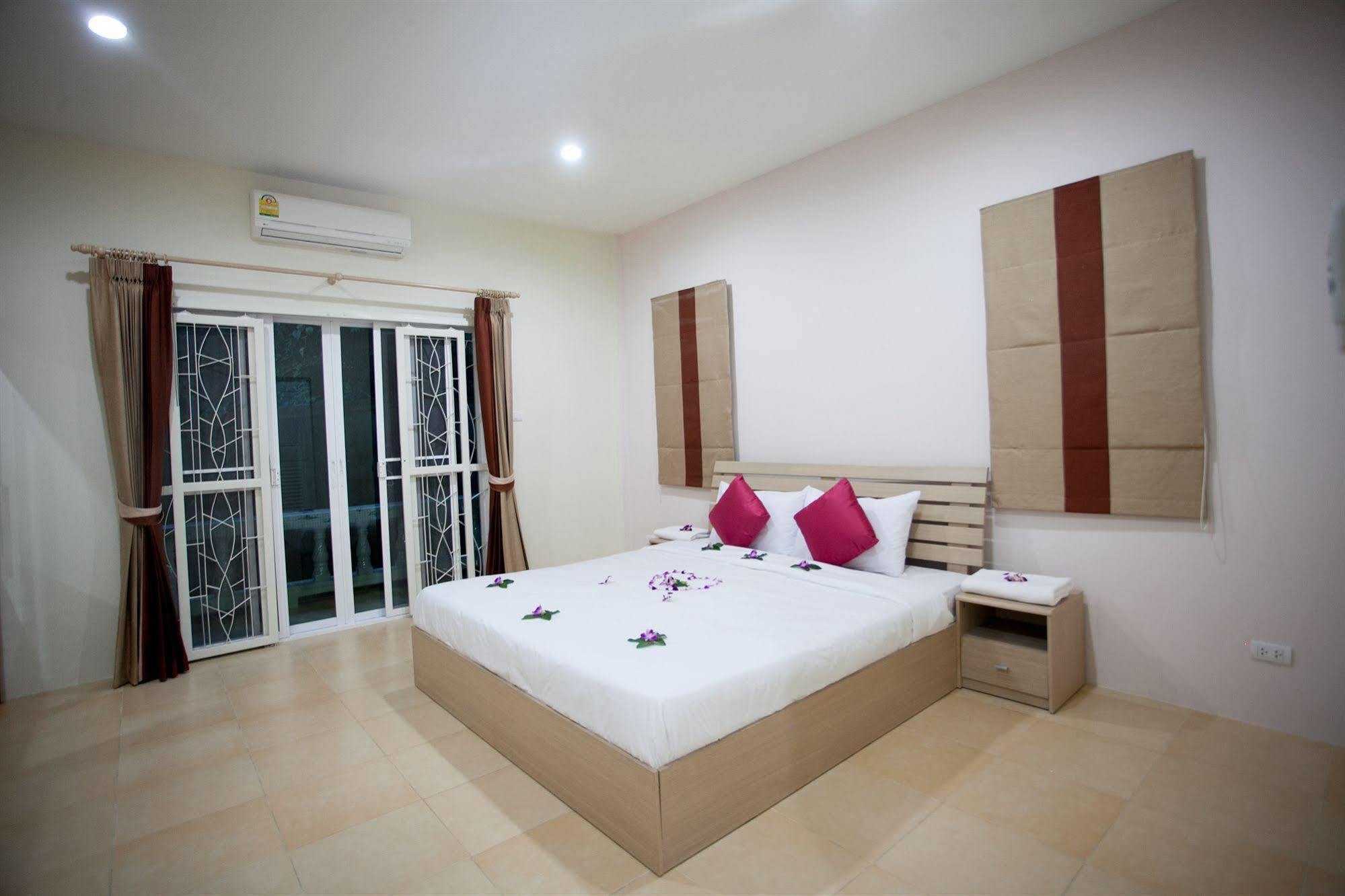 Lucky Lek Resort Rawai 외부 사진